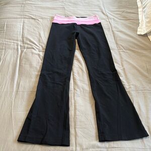 Lululemon flared leggings